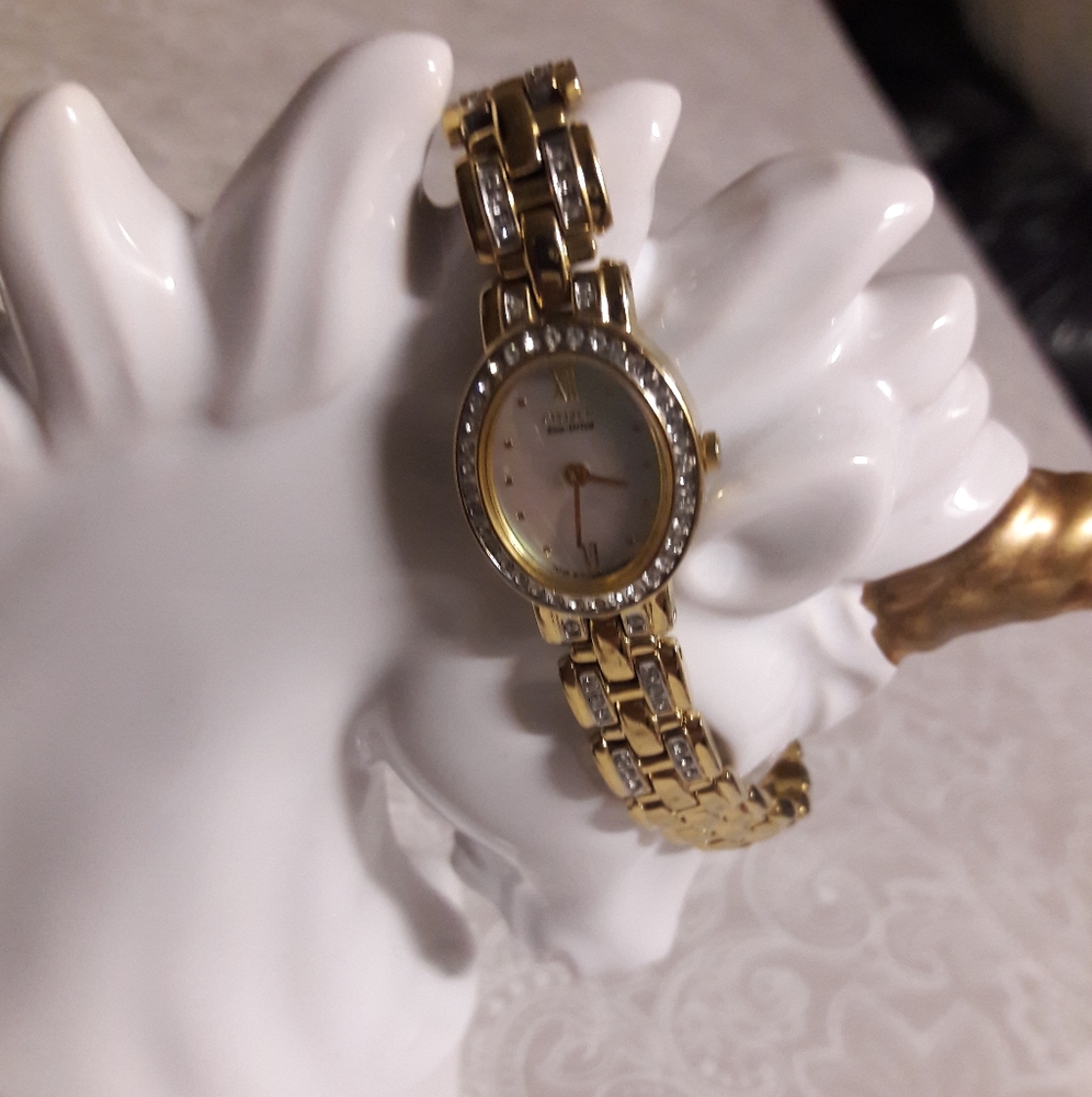 Watch - Picture 3 of 4